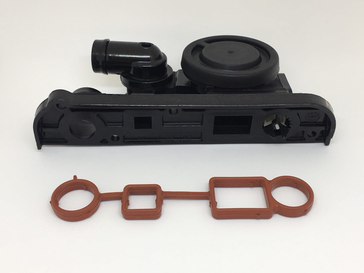 PCV Valve Oil Breather for VW Golf GTI 2.0 x 1 Crankcase Vent Valve ( Part Number: 06F129101N + seal Part number: 06F103483E Replace Part Numbers:  06F 129 101 E/C/F/L/K/P/R  06F129101
2.0 TFSI engines - AXX, BWA, CDLA, CDLC, etc.
For VW
GOLF MK5, MK6 R
EOS
JETTA
PASSAT
SCIROCCO / R
For Audi A1
A3 / S3
A4 B7
REIN ABH0239 EPCVAU001
Kit P1666S

Bsw018pr +
x 1 Gasket 

P0345S PCV + P0346S PCV Seal