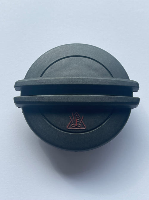 Genuine VW Coolant Expansion Tank Cap 3C0121321 5QD121321 For VW Golf MK7 MK7,5 GTI TSI TDI For Audi A3 S3 For SKODA
