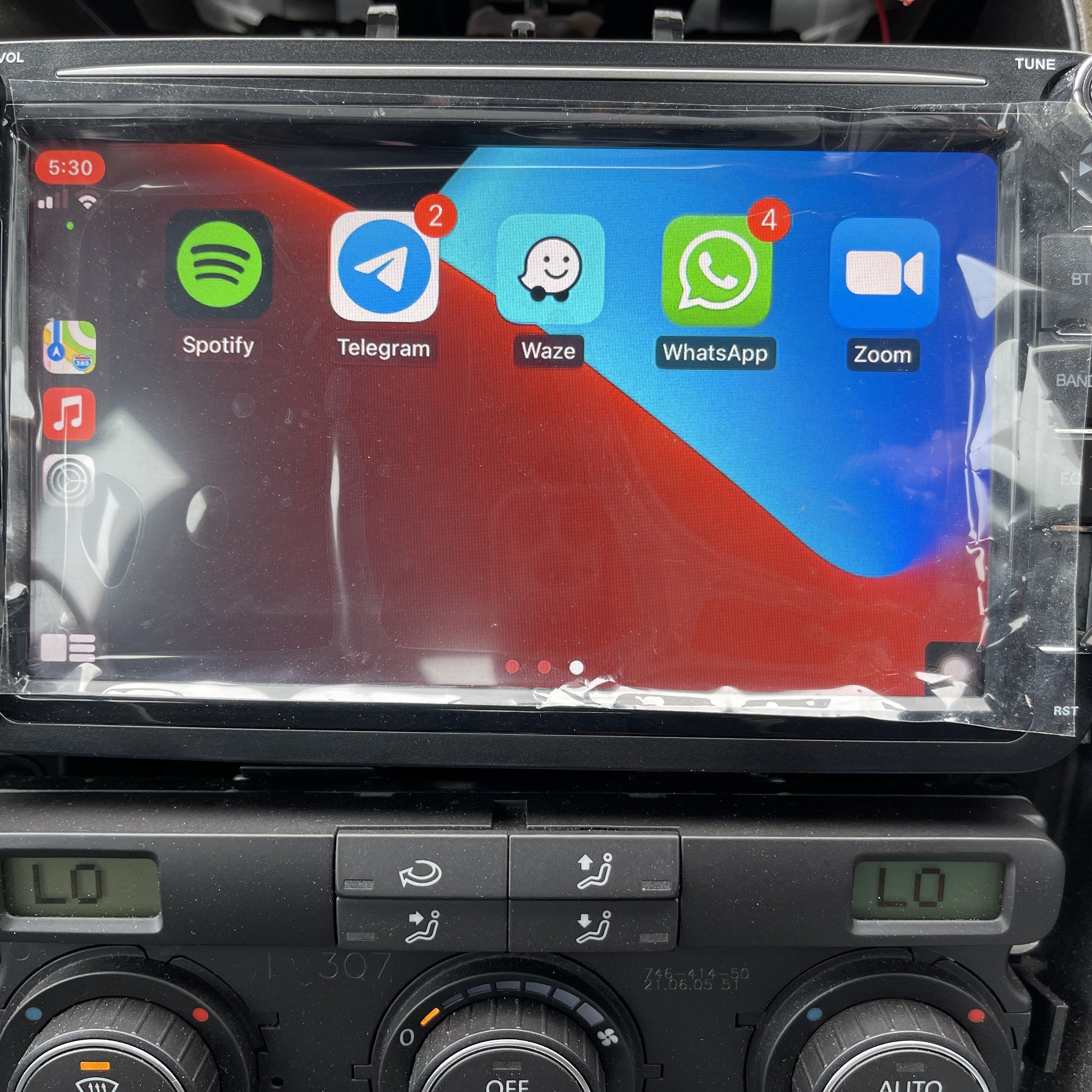 Car Stereo with Apple CarPlay / Android Auto Suit VW Golf MK5 MK6 Car Stereo Double DIN Head Unit, Bluetooth
